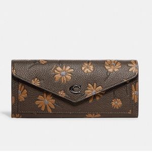 NWOT COACH WYN SOFT WALLET